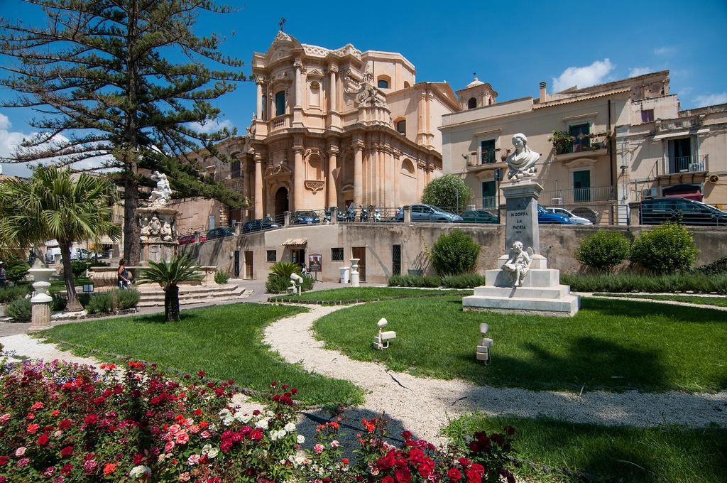 Appartamento La Nicchia Noto Esterno foto
