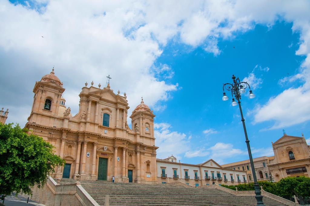 Appartamento La Nicchia Noto Esterno foto
